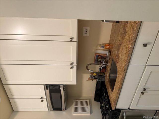 430 E 85 ST 6B, New York (manhattan), NY 10028