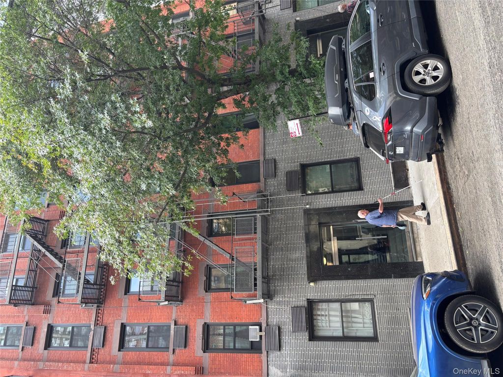 430 E 85 ST 6B, New York (manhattan), NY 10028