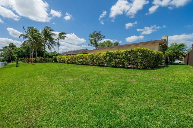 13621 Barberry Drive, Wellington, FL 33414