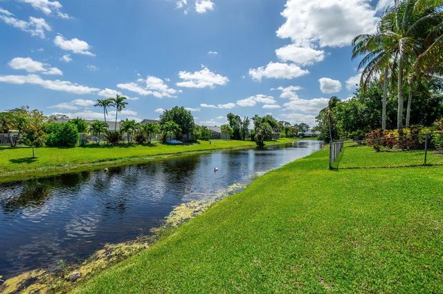 13621 Barberry Drive, Wellington, FL 33414