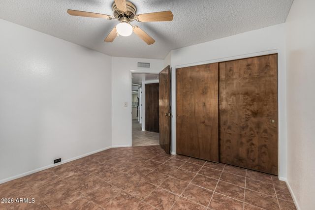 4701 E WINSTON Drive, Phoenix, AZ 85044