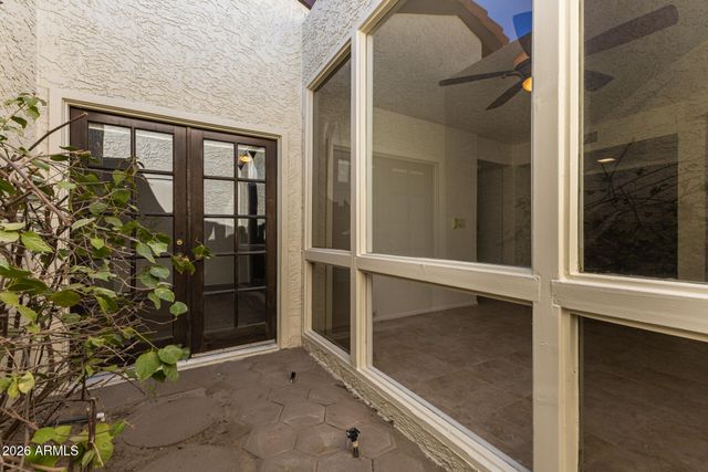 4701 E WINSTON Drive, Phoenix, AZ 85044