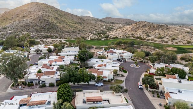 4701 E WINSTON Drive, Phoenix, AZ 85044