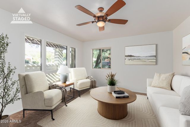 4701 E WINSTON Drive, Phoenix, AZ 85044