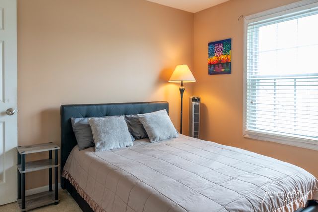 4004 Shoeger Court, Yorkville, IL 60560