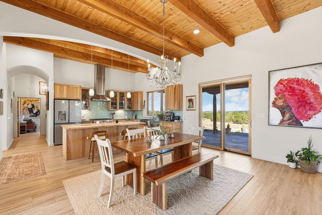 176 Principe De Paz, Santa Fe, NM 87508