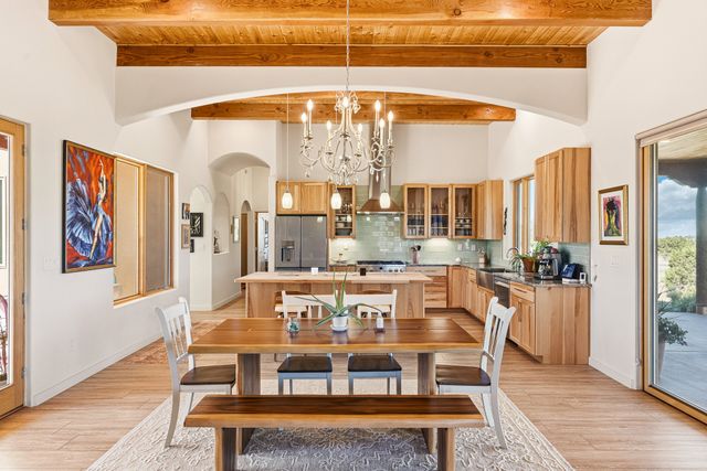 176 Principe De Paz, Santa Fe, NM 87508