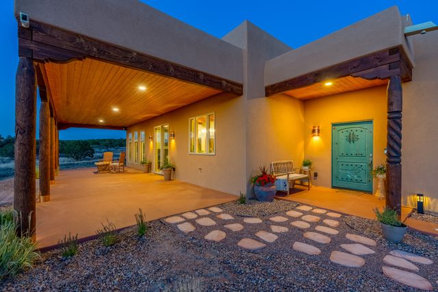 176 Principe De Paz, Santa Fe, NM 87508