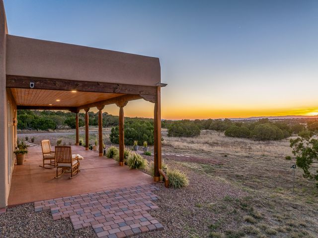 176 Principe De Paz, Santa Fe, NM 87508