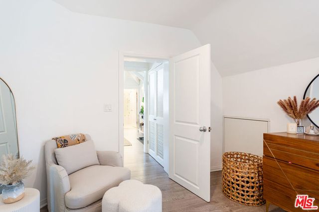 444 S ROXBURY Drive B, Beverly Hills, CA 90212