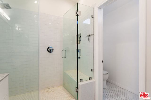 444 S ROXBURY Drive B, Beverly Hills, CA 90212