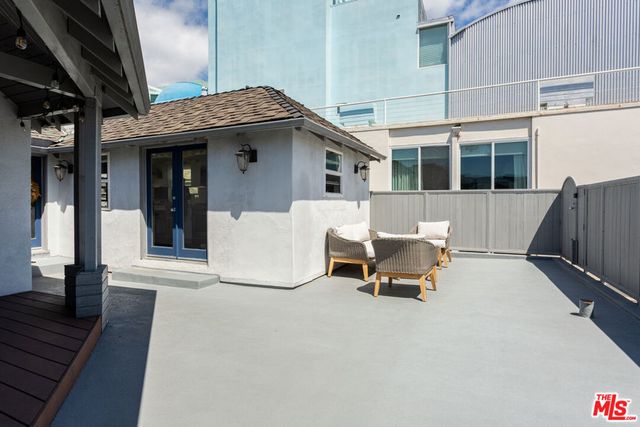 444 S ROXBURY Drive B, Beverly Hills, CA 90212