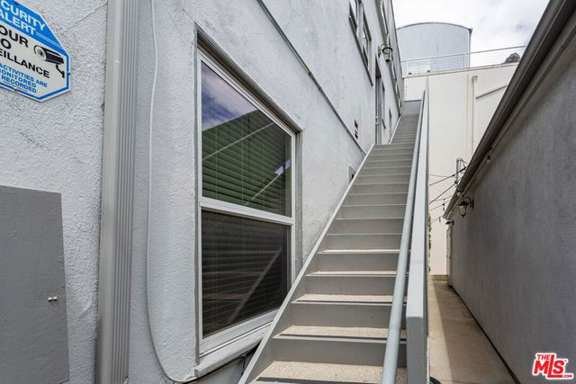 444 S ROXBURY Drive B, Beverly Hills, CA 90212