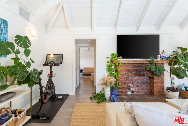 444 S ROXBURY Drive B, Beverly Hills, CA 90212