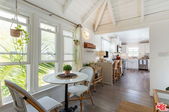 444 S ROXBURY Drive B, Beverly Hills, CA 90212