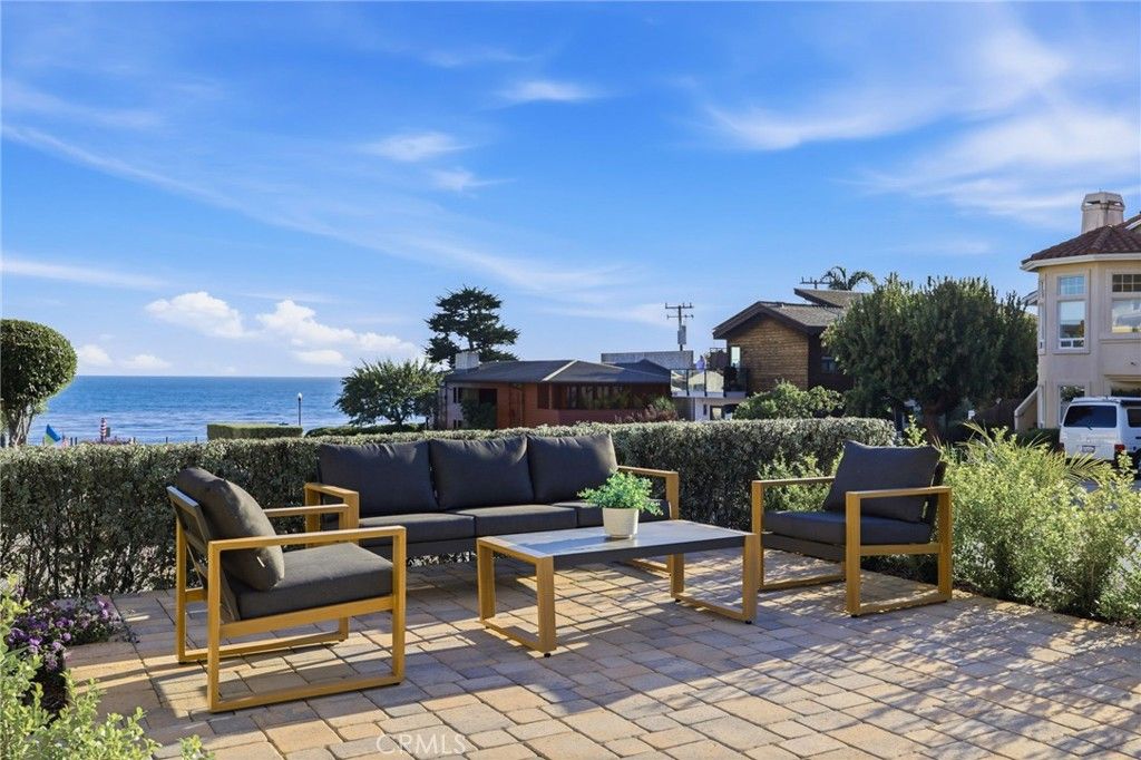 Image 10 of property listing at 251 Vista Del Mar Avenue, Pismo Beach, CA 93449