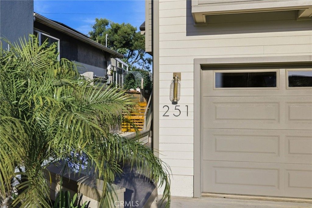 Image 11 of property listing at 251 Vista Del Mar Avenue, Pismo Beach, CA 93449