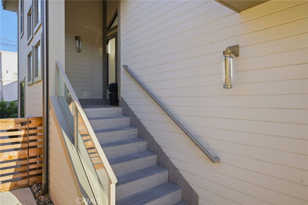 Image 12 of property listing at 251 Vista Del Mar Avenue, Pismo Beach, CA 93449