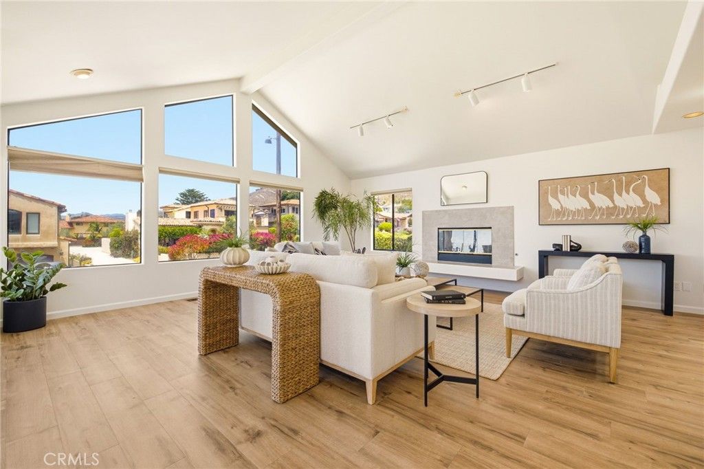 Image 15 of property listing at 251 Vista Del Mar Avenue, Pismo Beach, CA 93449