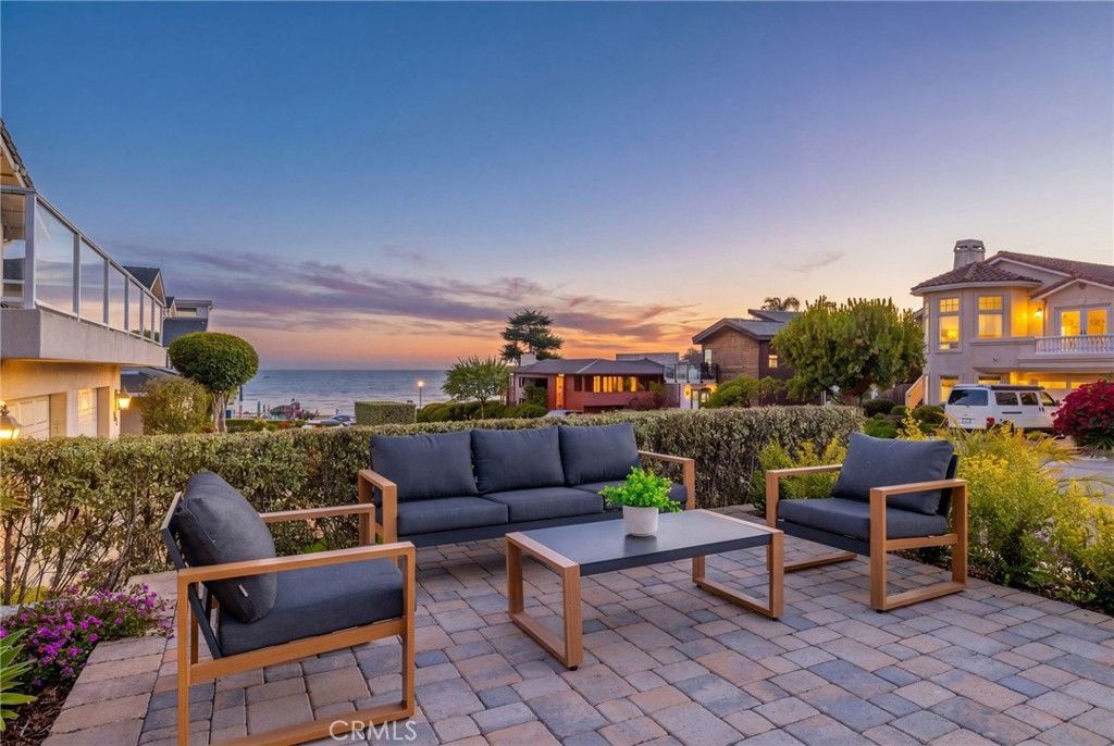 Image 3 of property listing at 251 Vista Del Mar Avenue, Pismo Beach, CA 93449