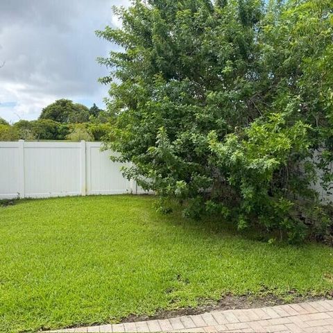 894 NE 191ST Street, Miami, FL 33179
