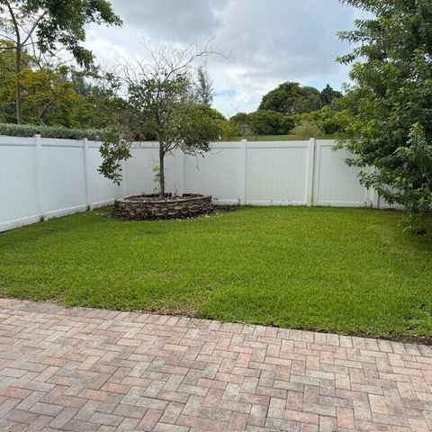 894 NE 191ST Street, Miami, FL 33179