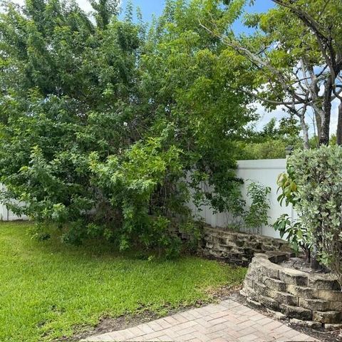894 NE 191ST Street, Miami, FL 33179