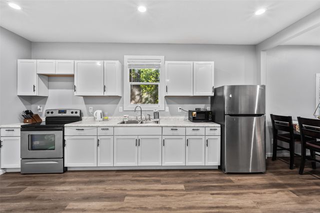 2024 Capitol Avenue, Des Moines, IA 50315