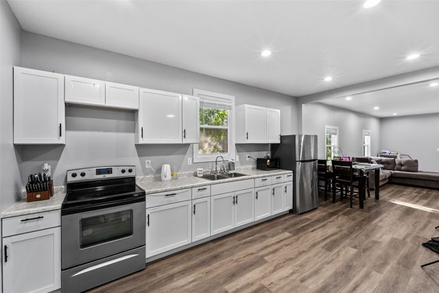 2024 Capitol Avenue, Des Moines, IA 50315