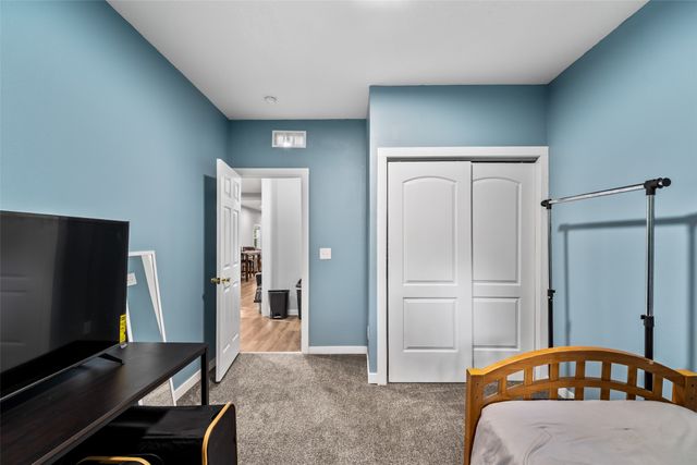 2024 Capitol Avenue, Des Moines, IA 50315