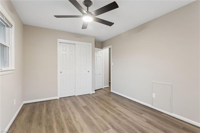 9 Calvert DR, Newport News, VA 23601