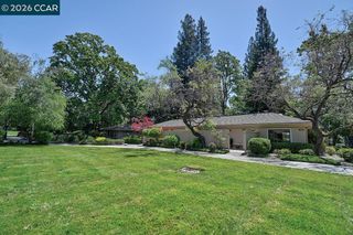 2216 Tice Creek Dr 2, Walnut Creek, CA 94595