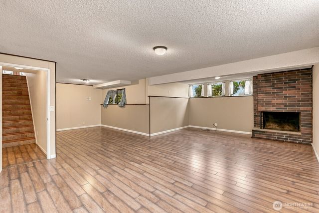 14805 37th Avenue NE, Lake Forest Park, WA 98155