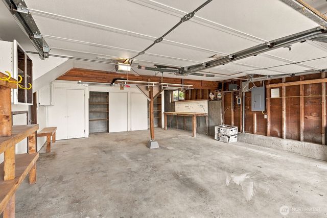 14805 37th Avenue NE, Lake Forest Park, WA 98155