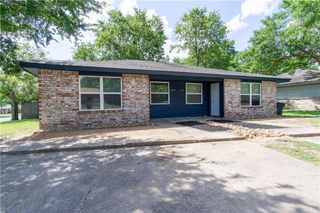 218 Harvard Court, College Station, TX 77840