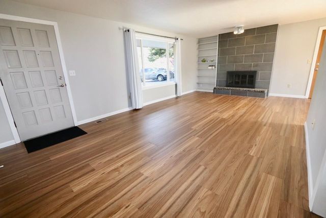 12516 E 25th Ave, Spokane Valley, WA 99216