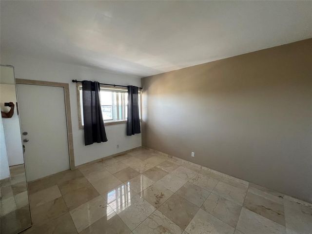4311 Crystal Lake Drive 421, Pompano Beach, FL 33064