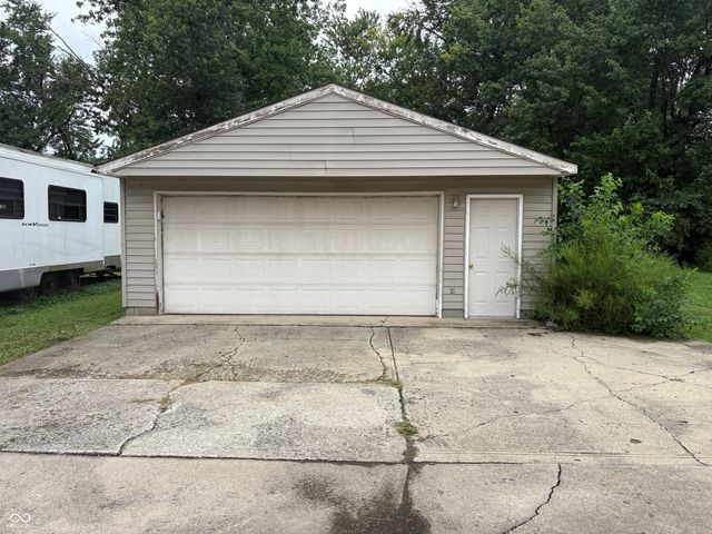 5050 Hardegan Street, Indianapolis, IN 46227