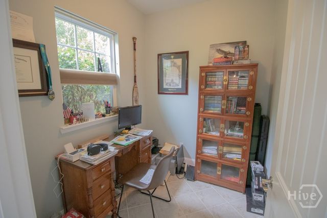 4 Gresham Lane, Savannah, GA 31419