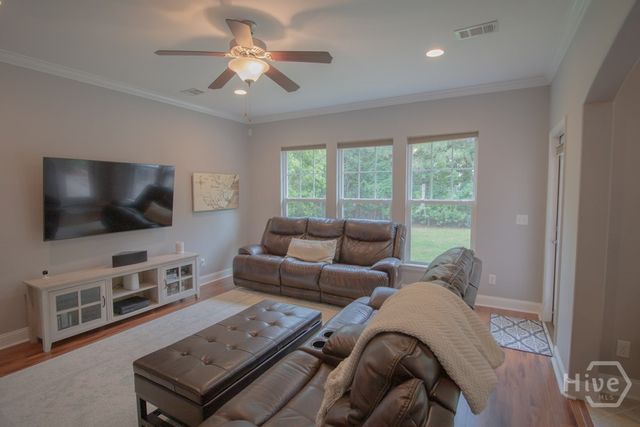 4 Gresham Lane, Savannah, GA 31419