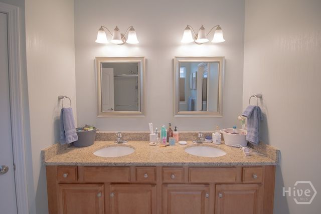 4 Gresham Lane, Savannah, GA 31419