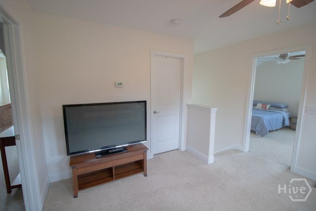 4 Gresham Lane, Savannah, GA 31419