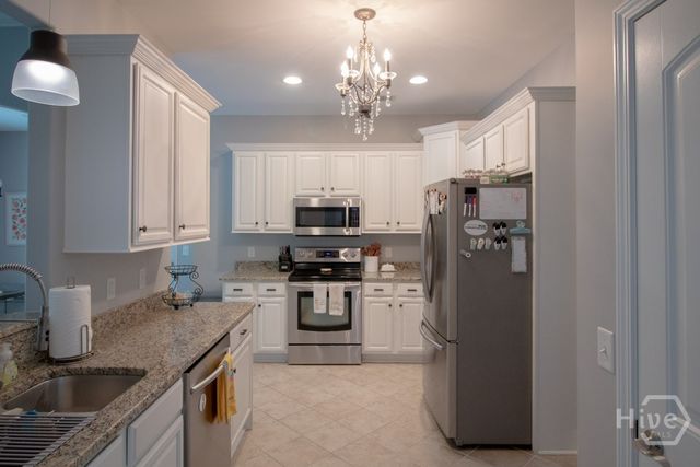 4 Gresham Lane, Savannah, GA 31419