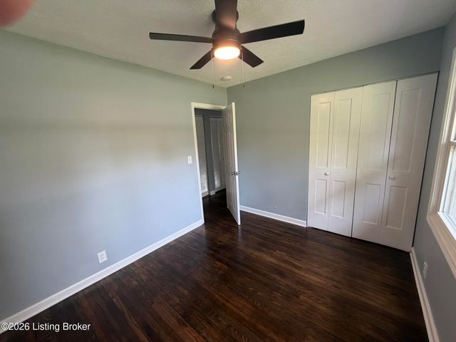 10015 East Ave, Louisville, KY 40272