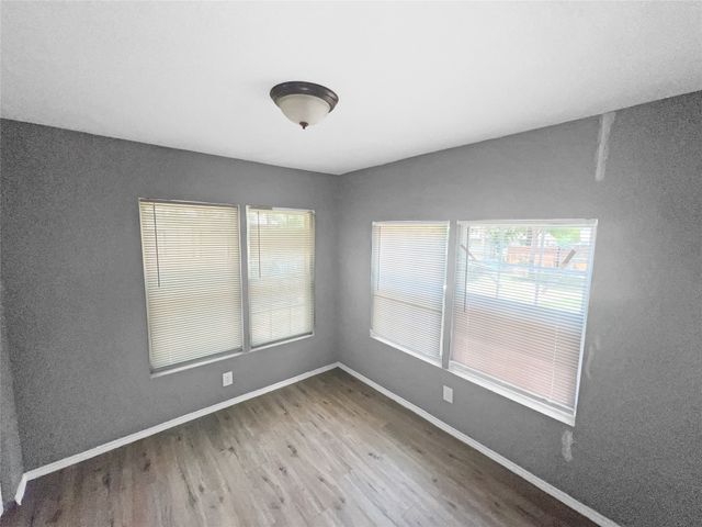 3116 6th Avenue, Fort Worth, TX 76110