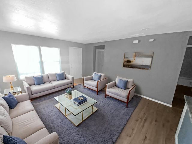 3116 6th Avenue, Fort Worth, TX 76110