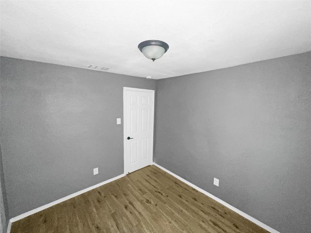 3116 6th Avenue, Fort Worth, TX 76110