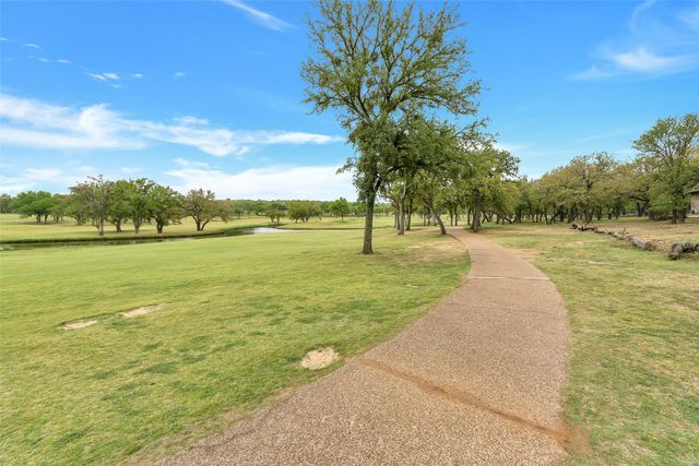 143 Sugartree Circle, Lipan, TX 76462