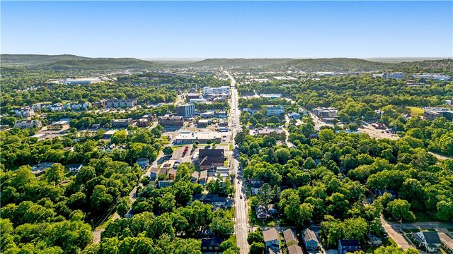 175 W Martin Luther King Boulevard, Fayetteville, AR 72701