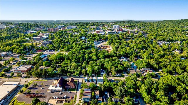 175 W Martin Luther King Boulevard, Fayetteville, AR 72701